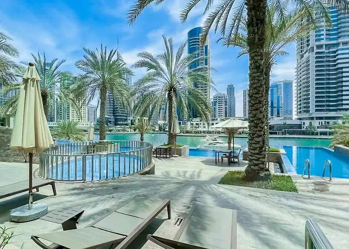 Stonetree - Stylish Fully-Furnished 1 Br