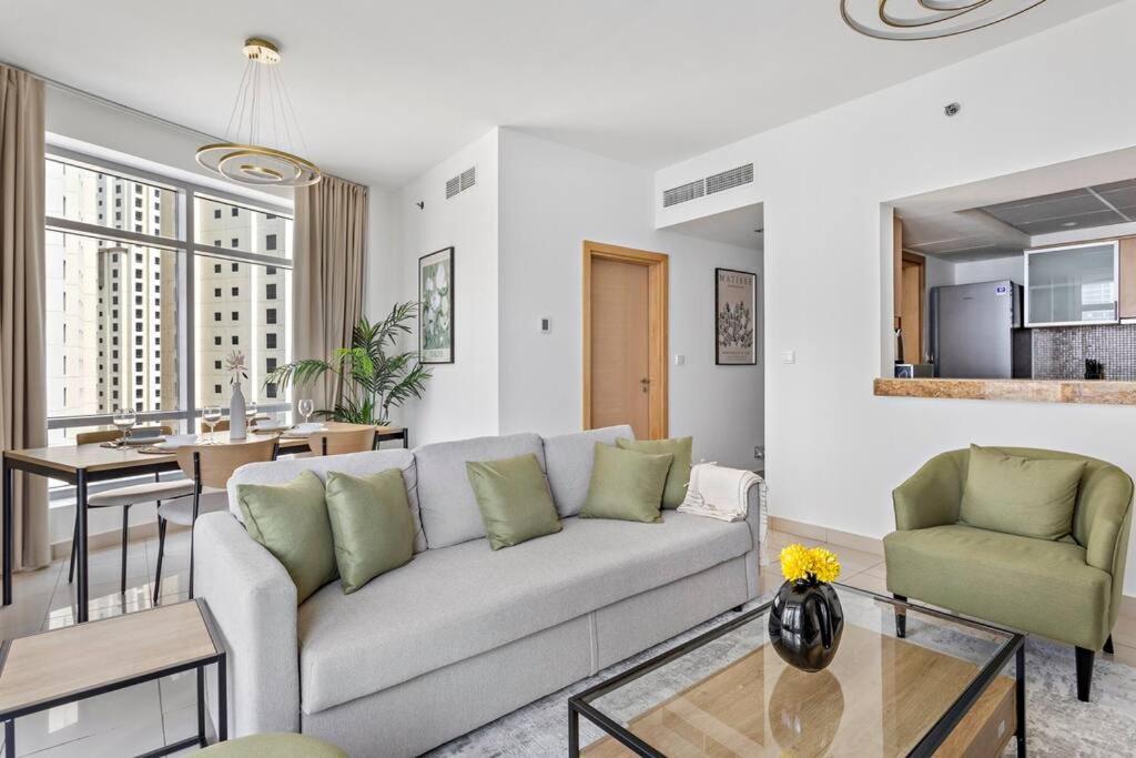 Stonetree - Stylish Fully-furnished 1 Br Dubai